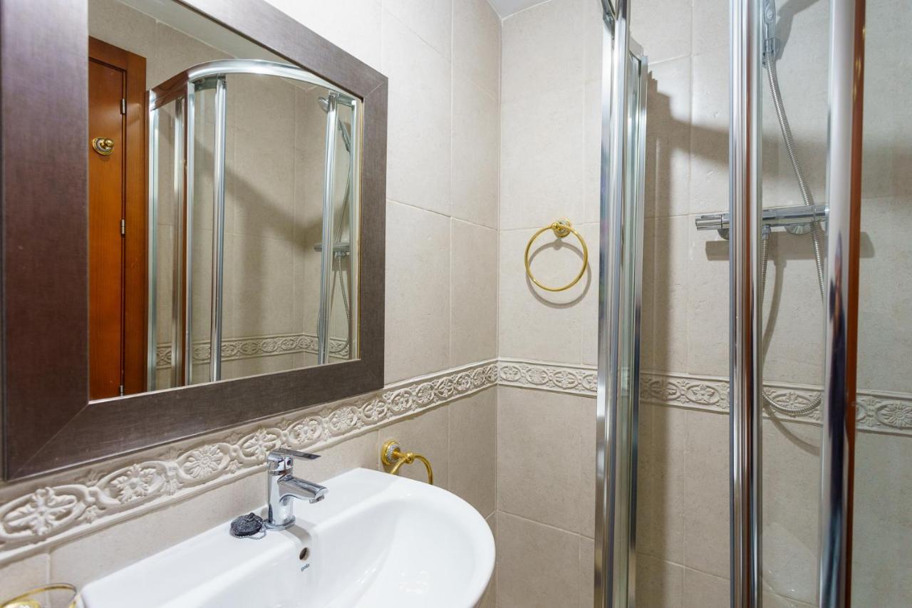 Malagasuite Carihuela Seaviews Torremolinos Bagian luar foto