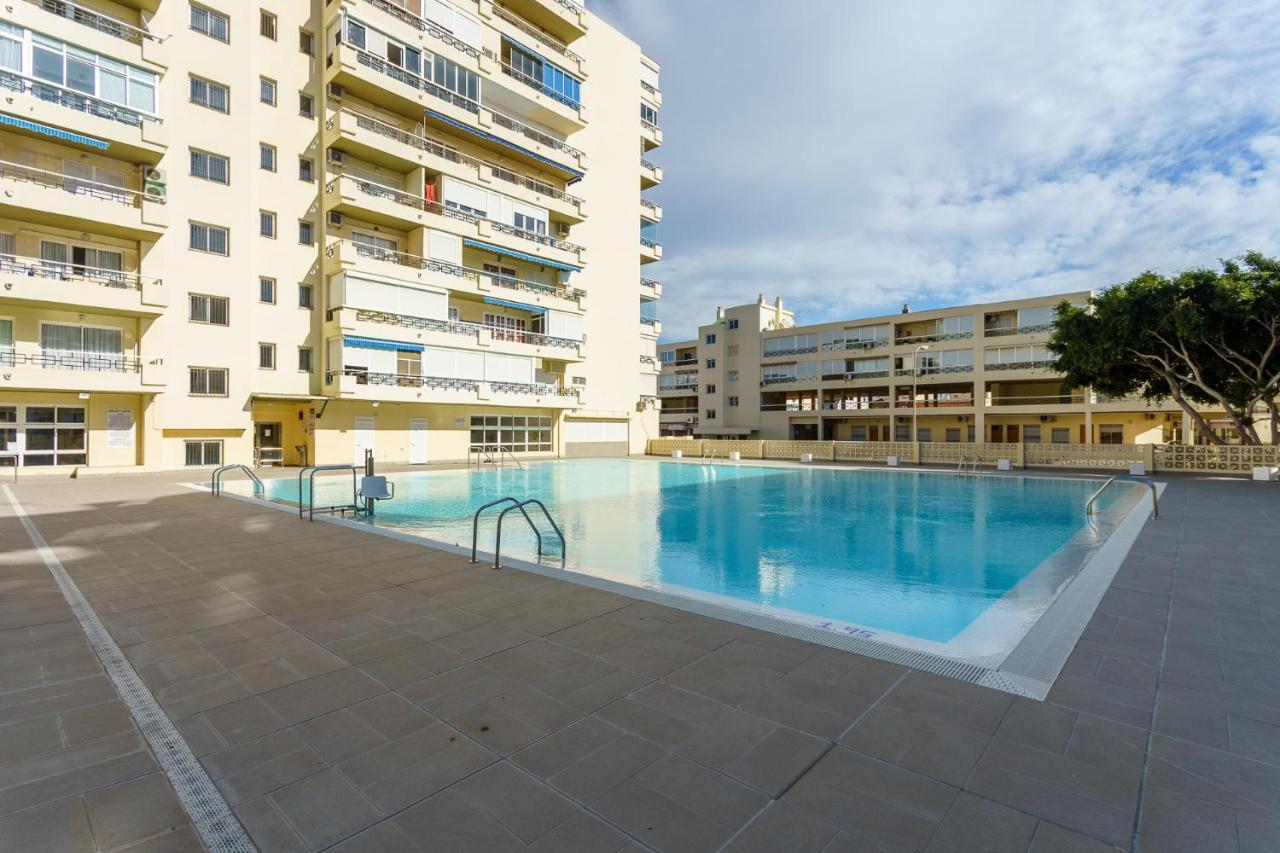Malagasuite Carihuela Seaviews Torremolinos Bagian luar foto